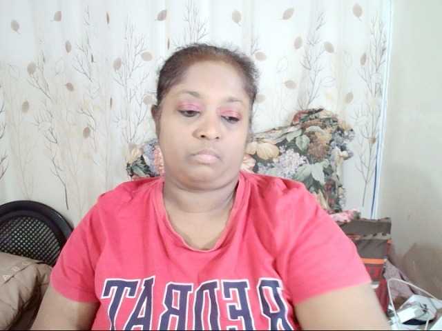 Indiantasha live cam on BongaCams