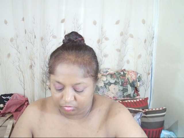 Indiantasha live cam on BongaCams