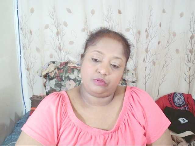 Indiantasha live cam on BongaCams
