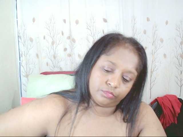 Indiantasha live cam on BongaCams