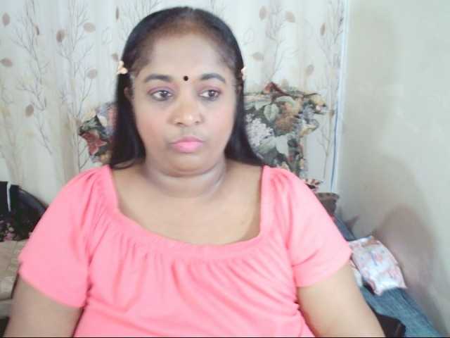 Indiantasha live cam on BongaCams