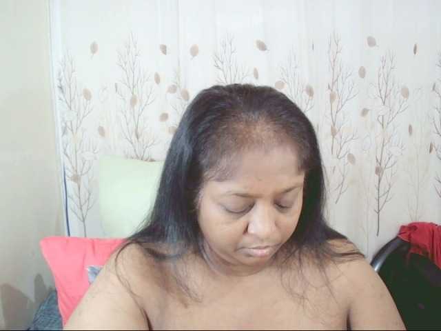 Indiantasha live cam on BongaCams