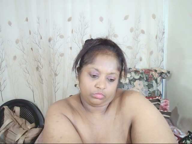 Indiantasha live cam on BongaCams