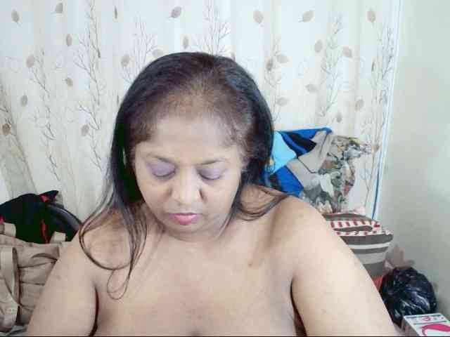 Indiantasha Live Webcam on BongaCams