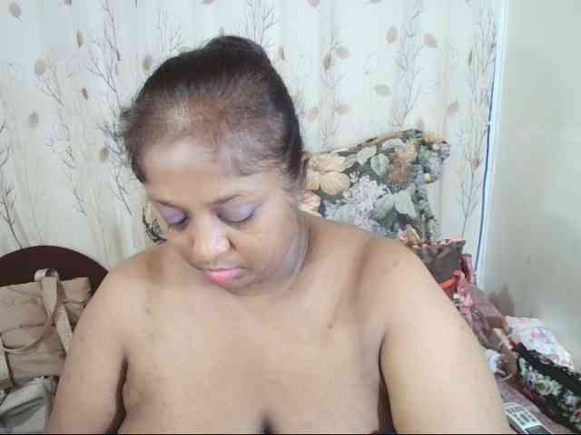 Indiantasha Live Webcam on BongaCams