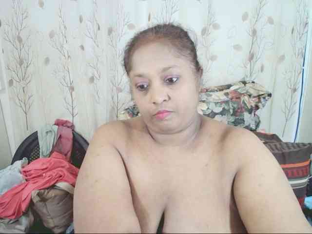 Indiantasha webcam