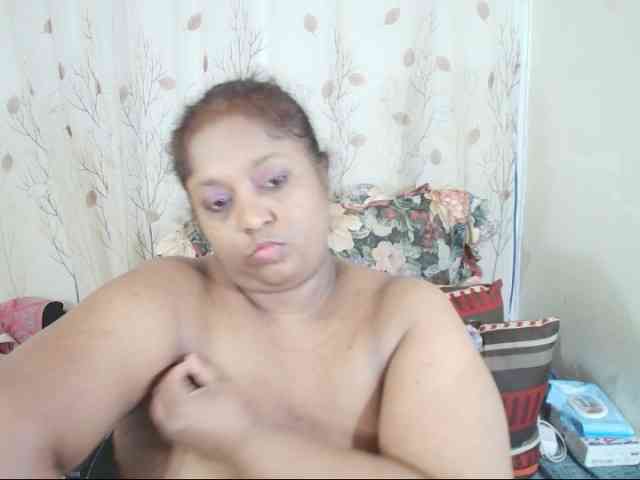 Indiantasha webcam