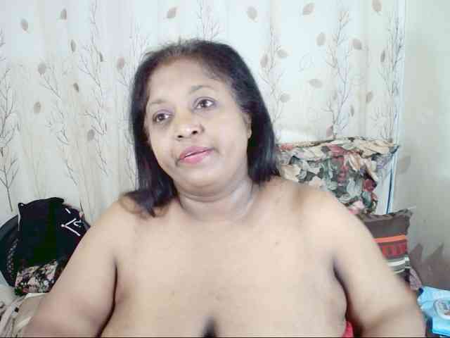 Indiantasha webcam
