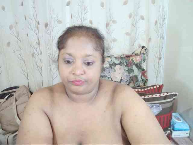 Model: Indiantasha