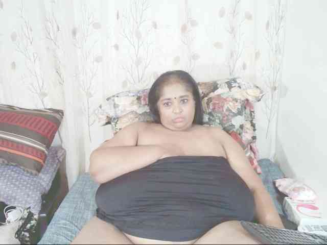 Indiantasha Live Webcam on BongaCams