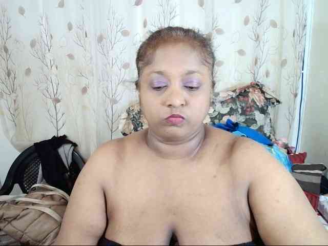 Indiantasha's cam show statistics and live stream