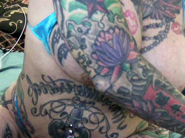 pamelagunns live cam on BongaCams