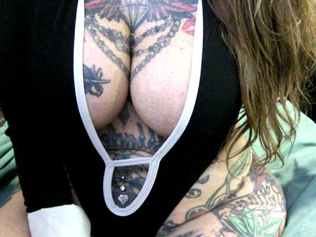 pamelagunns live webcam show