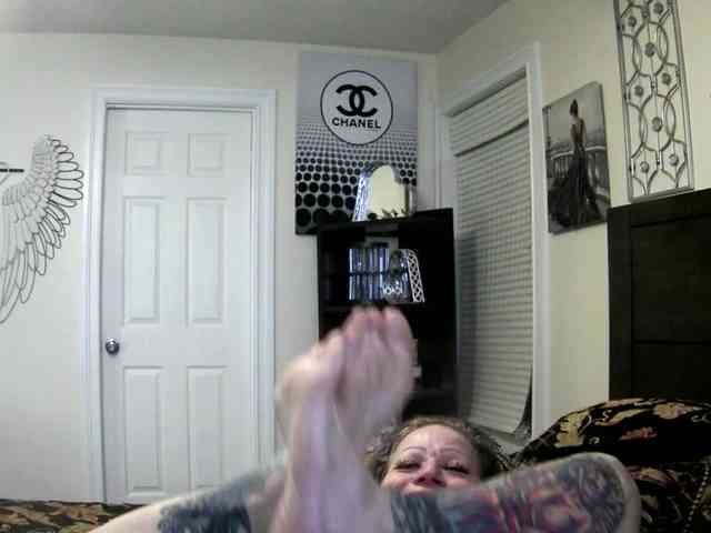 pamelagunns webcam