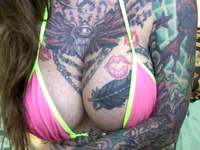 pamelagunns webcam