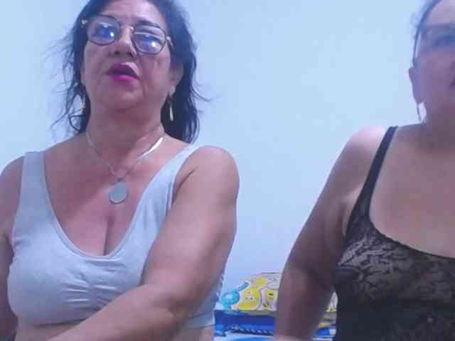 sexycristina live couple cam on bongacams