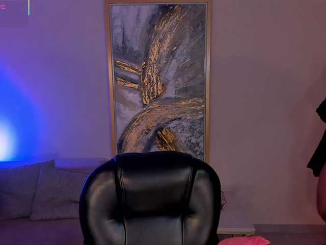 DannieSmith1 live cam on BongaCams