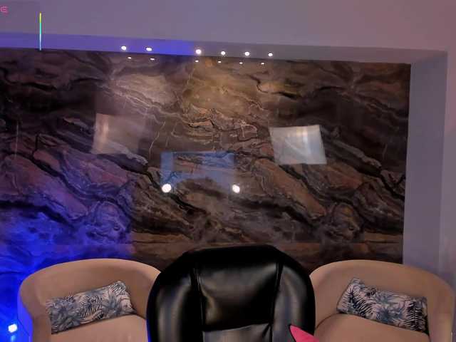 DannieSmith1 live cam