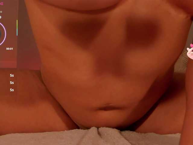 DannieSmith1 live cam on BongaCams