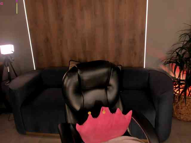 DannieSmith1