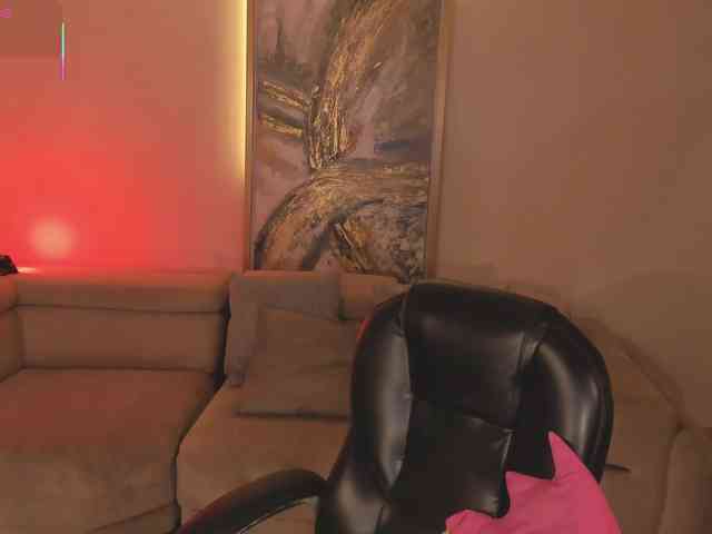 DannieSmith1 webcam