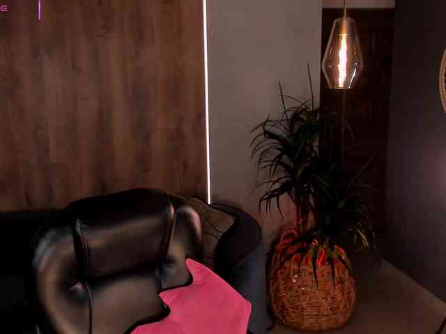 DannieSmith1 webcam