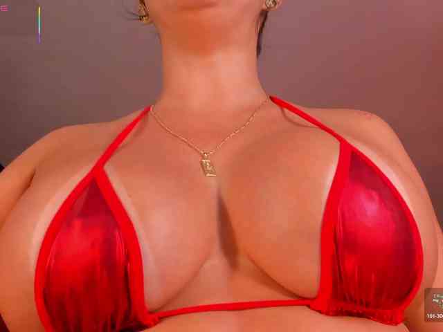 Model: DannieSmith1