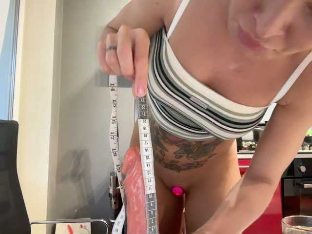 Alisa-Fox live cam on BongaCams