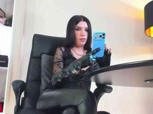 Femdomheels webcam