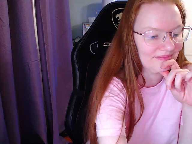 lady_inari live cam preview