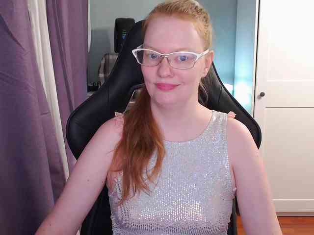 missInari Live Webcam on BongaCams