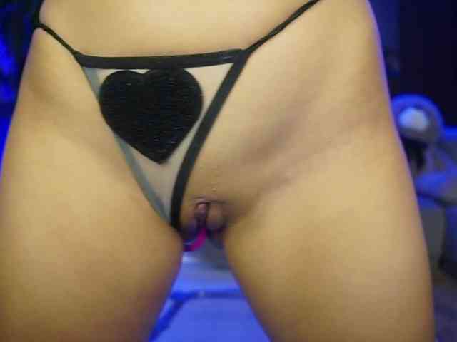 LisaAkira webcam
