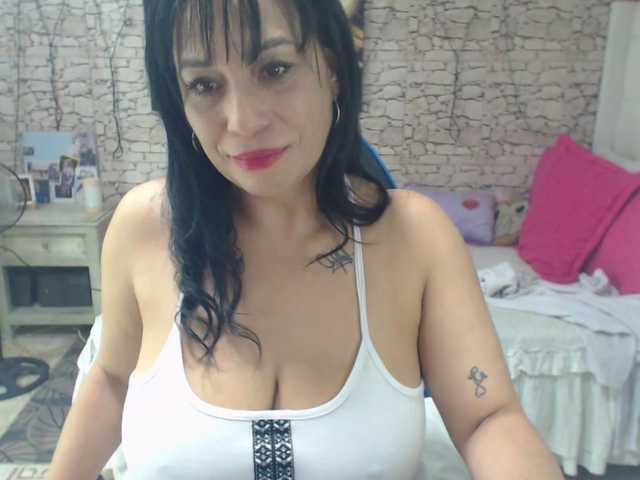 AlissonTyler live cam on BongaCams
