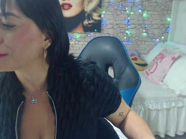 AlissonTyler live cam on BongaCams