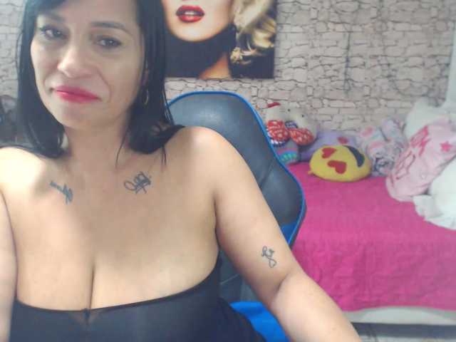 AlissonTyler live cam preview