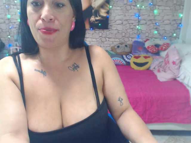 AlissonTyler live cam preview