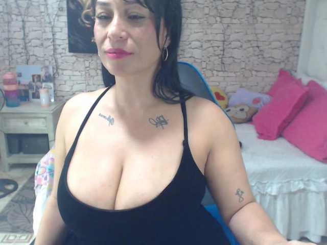 AlissonTyler live cam on BongaCams