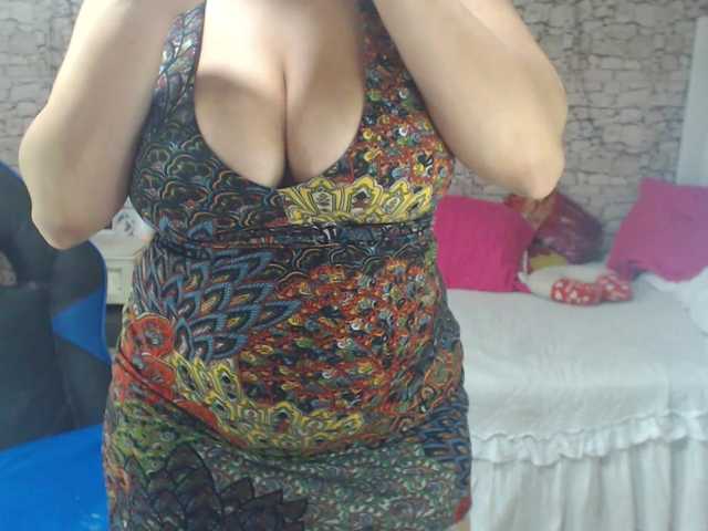 AlissonTyler live cam on BongaCams