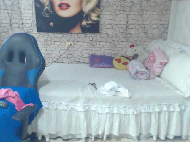 AlissonTyler live cam on BongaCams