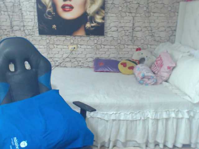 AlissonTyler live cam on BongaCams