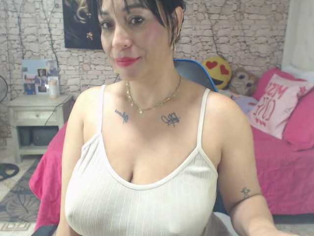 AlissonTyler live cam on BongaCams