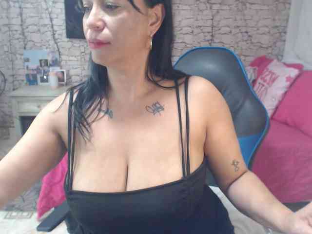 AlissonTyler webcam