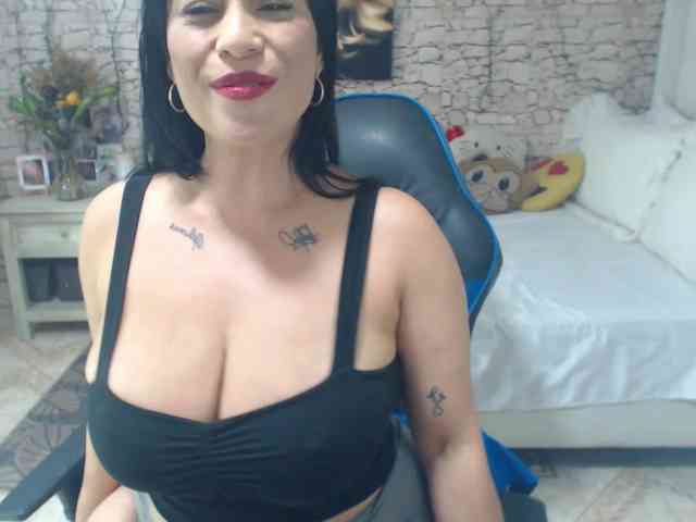 AlissonTyler webcam