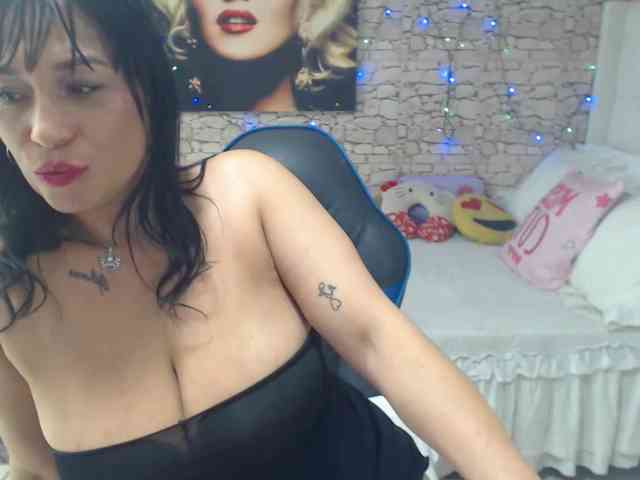 AlissonTyler webcam
