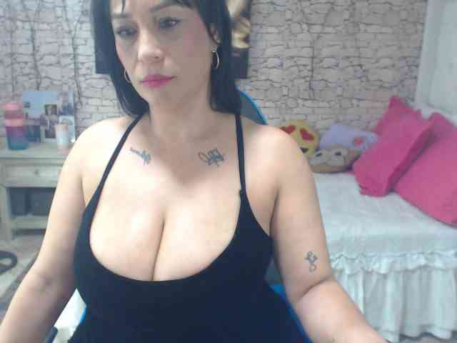 AlissonTyler webcam