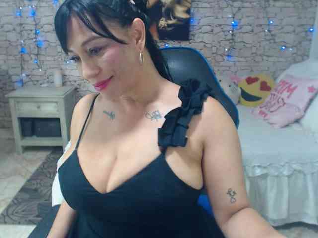 AlissonTyler webcam