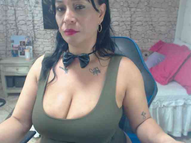 AlissonTyler webcam