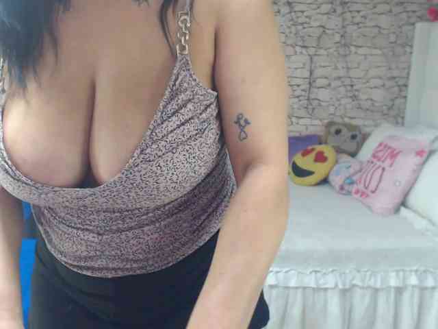 AlissonTyler webcam