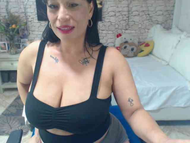 AlissonTyler webcam