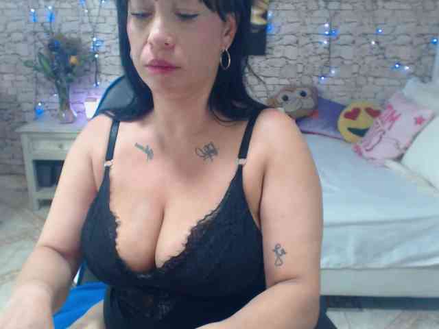 AlissonTyler webcam